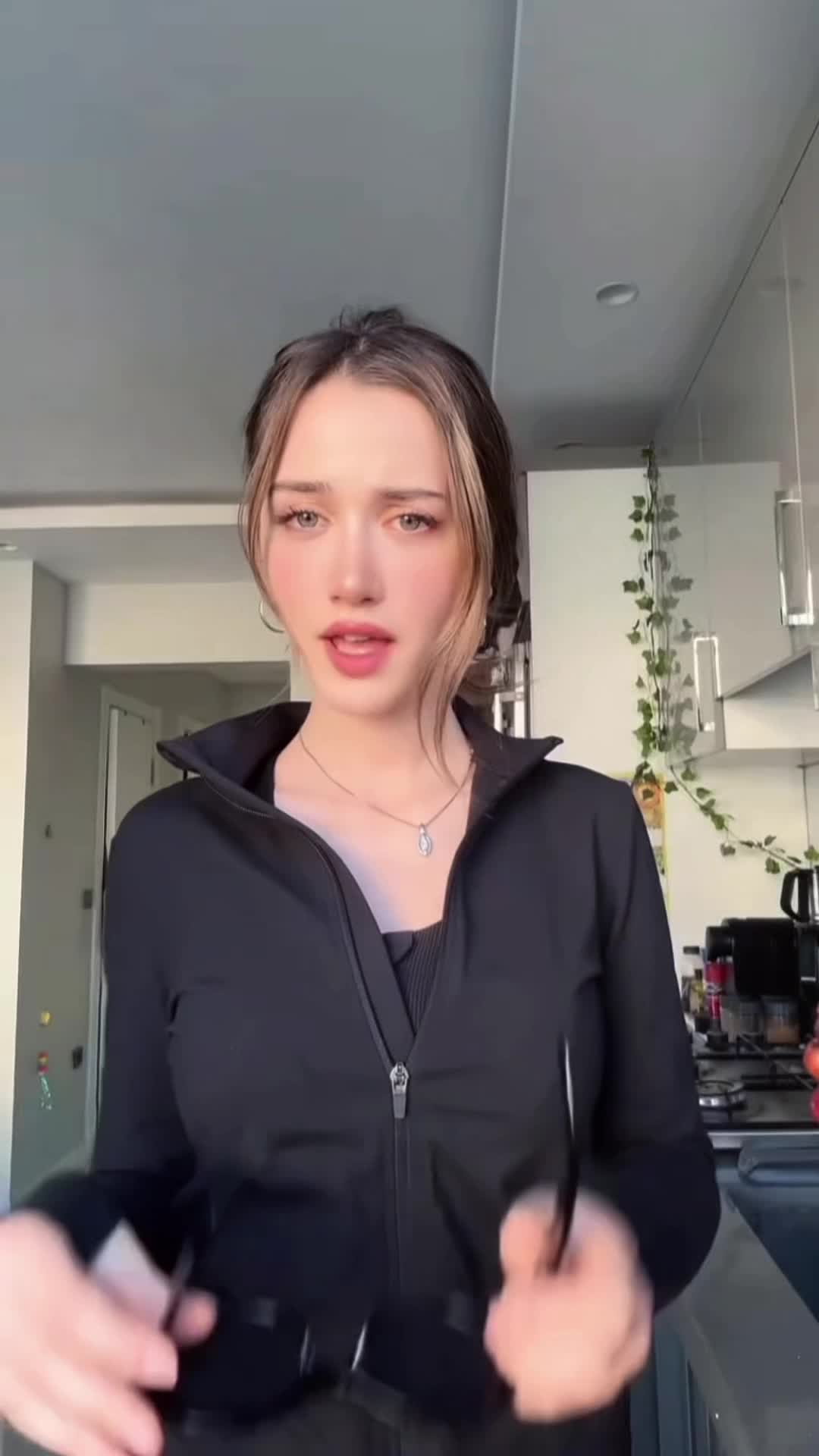 @๐ฐ๐๐๐ ๐๐๐๐ซ