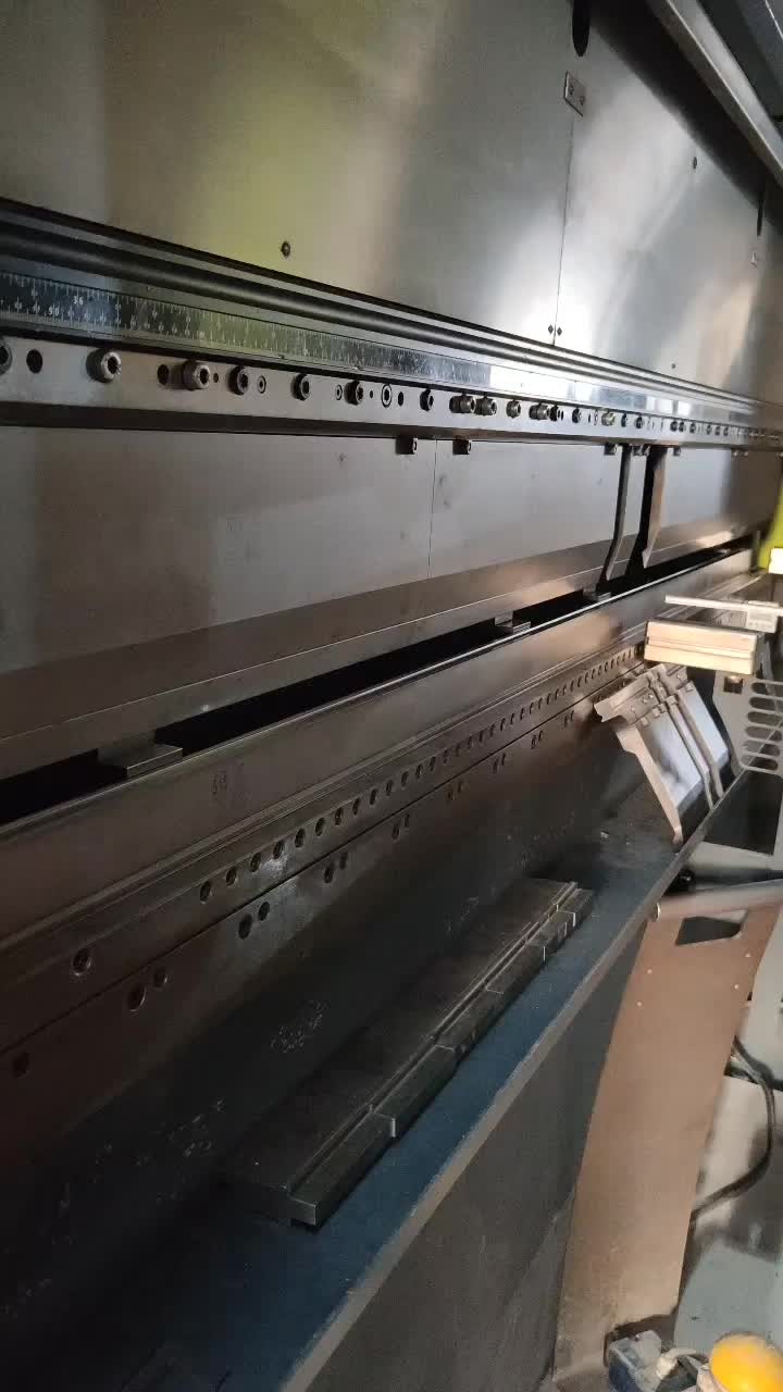 @MachineHub