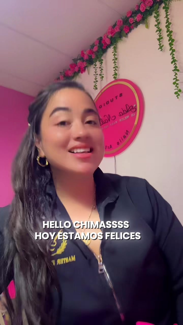 @Adanails_18