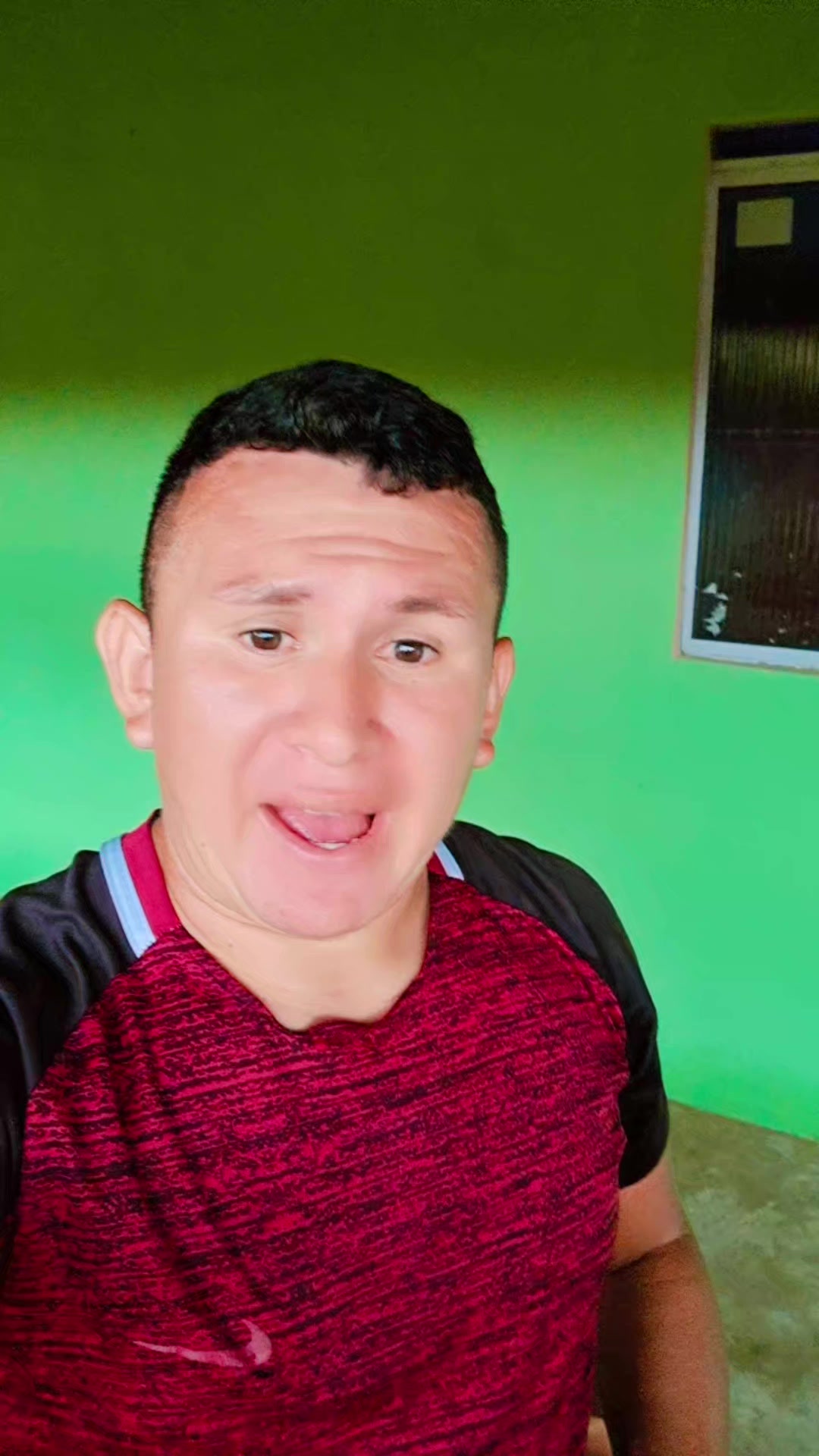 @Mine debochada oficial