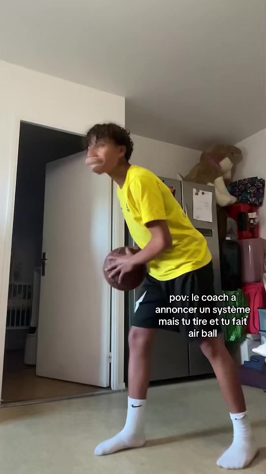 @zeleï🇲🇬🇷🇪