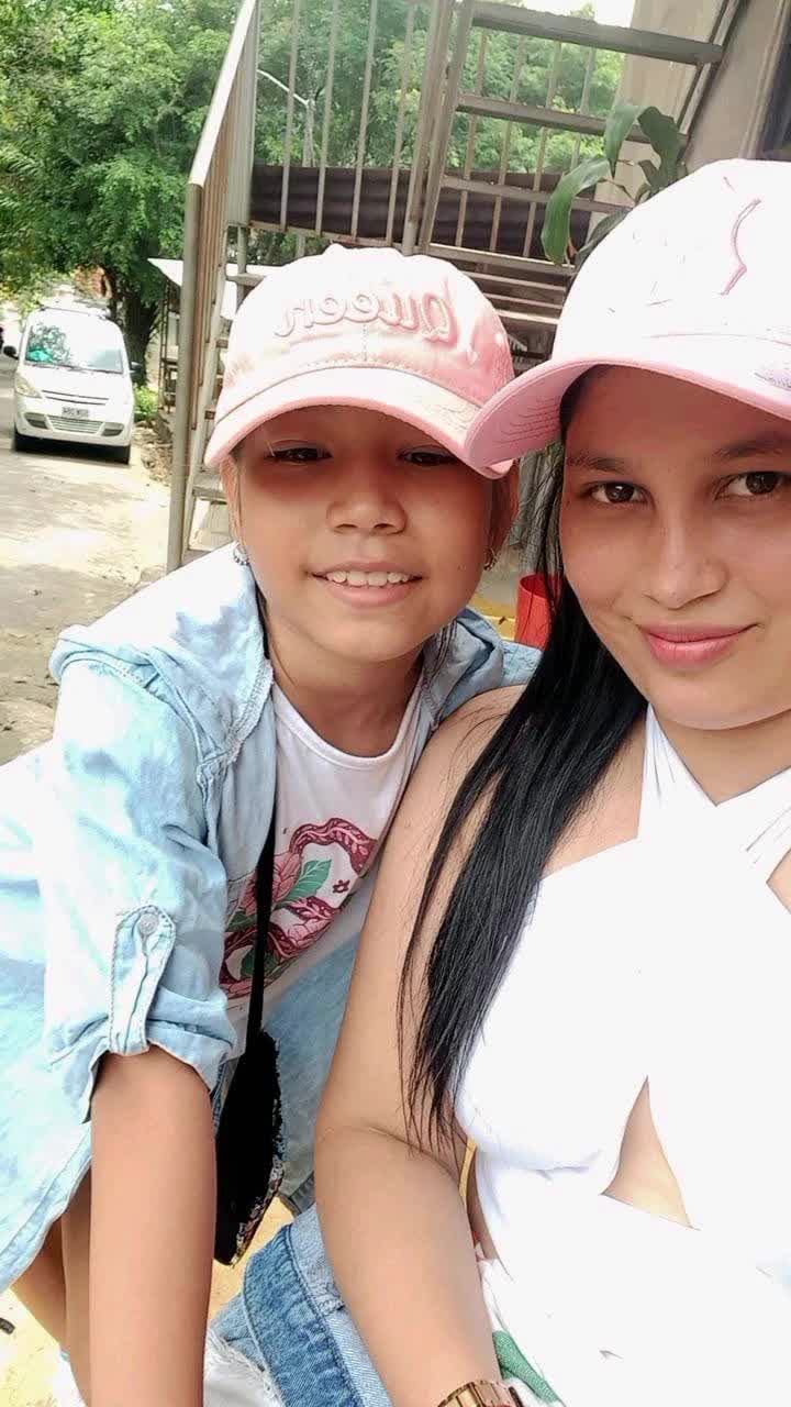 @Adela diaz