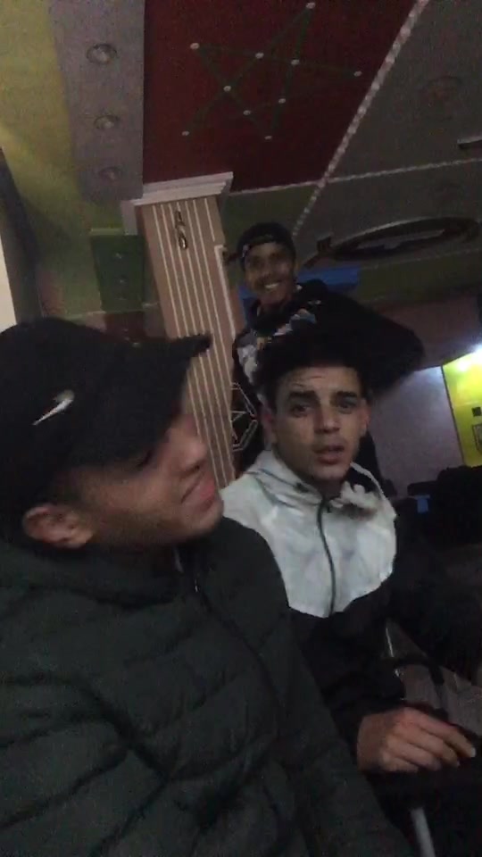 @زَوَالِيـ 🙍🏼&zwj;♂️