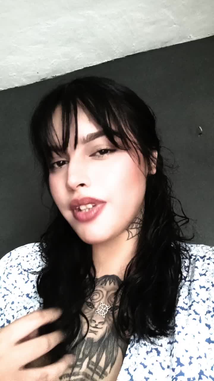 @hannialozano