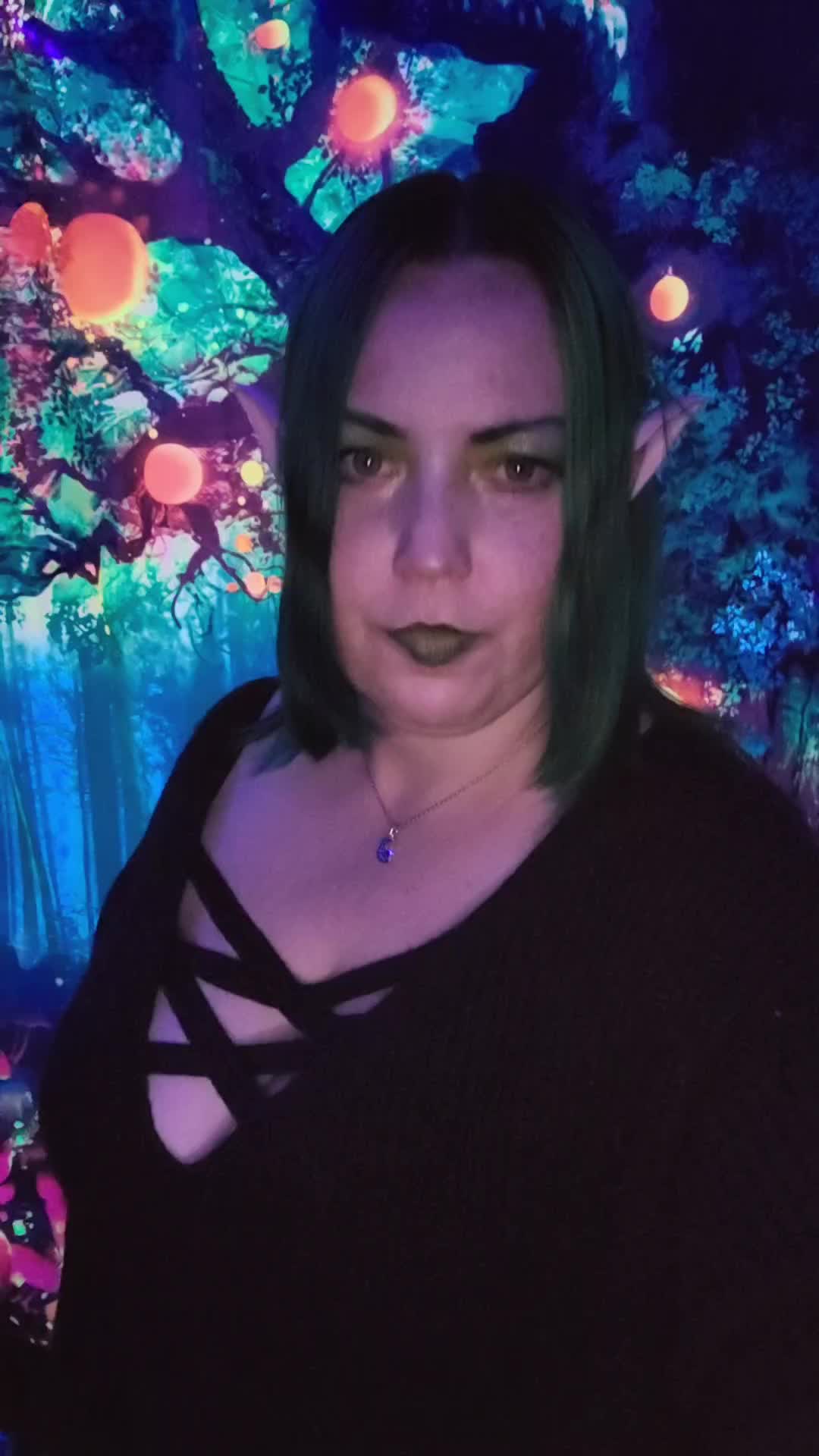 @⛥Crafty Vampire⛥