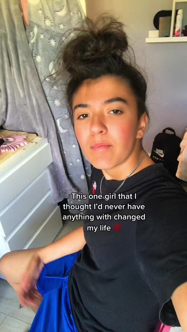 @CXŠH T 🧸