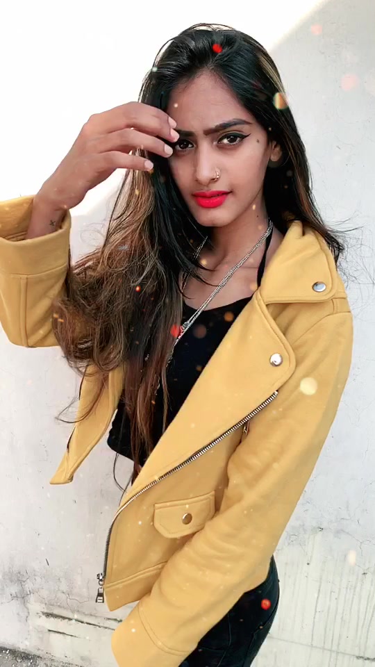 @AnuShka RouTray 🥀