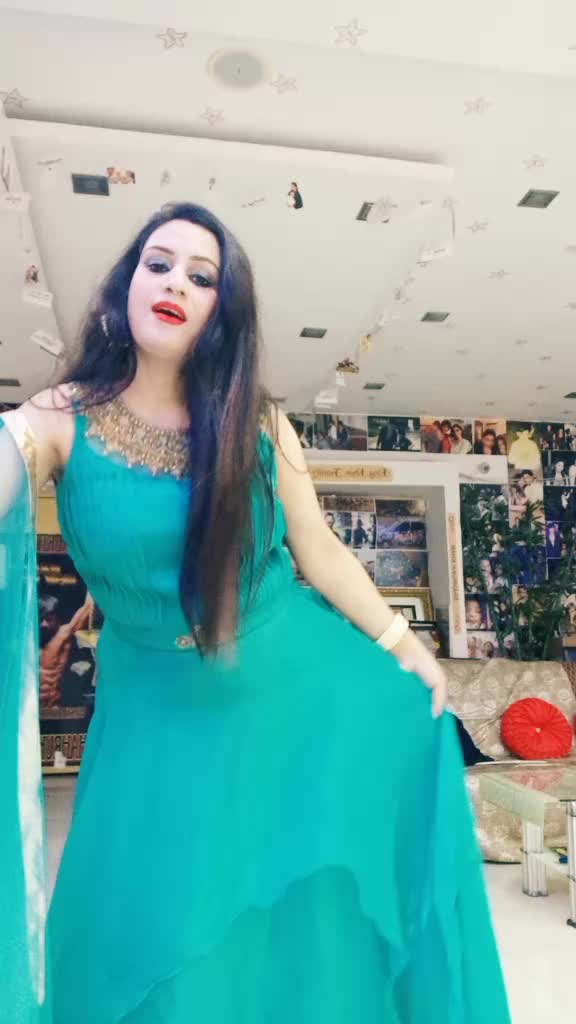 @Model Ruchi khan