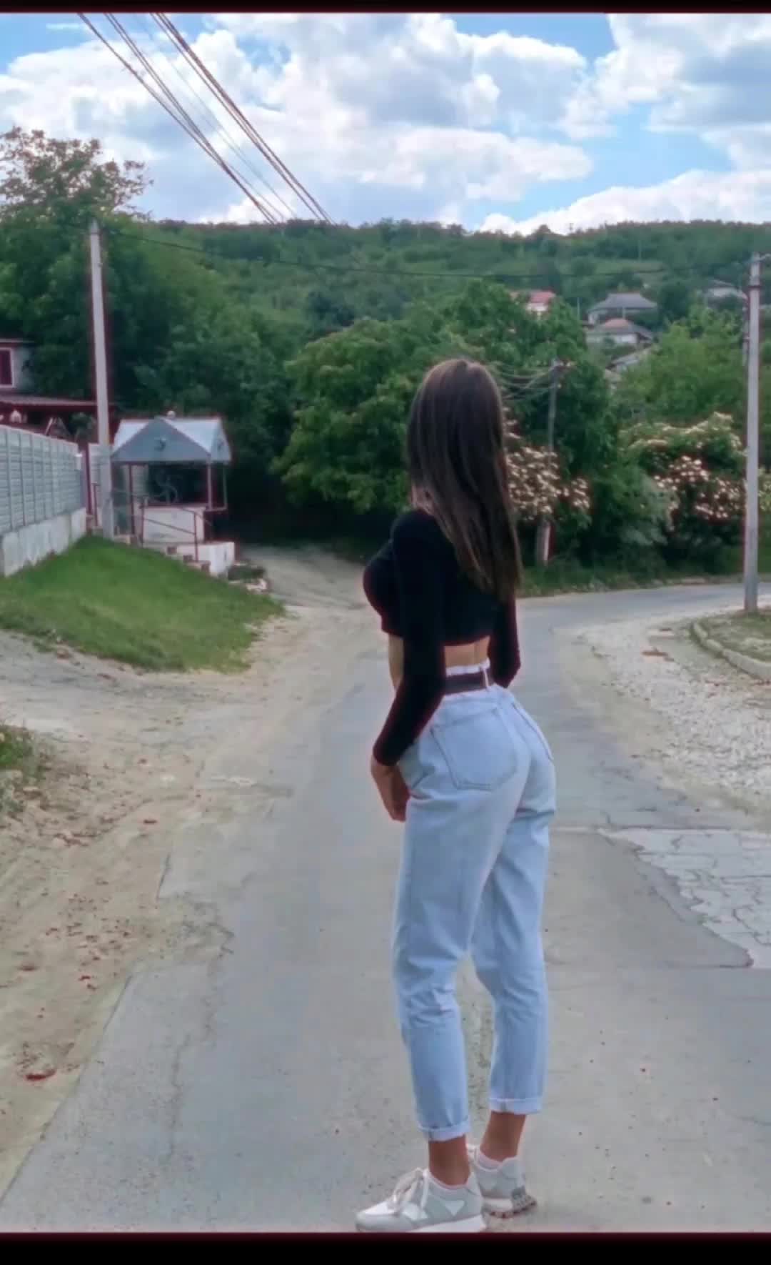 @Sanda Racu