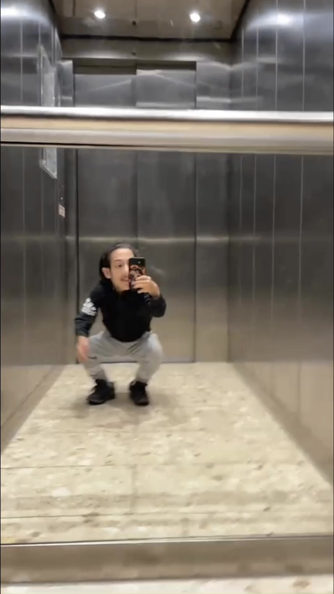 @Yusi