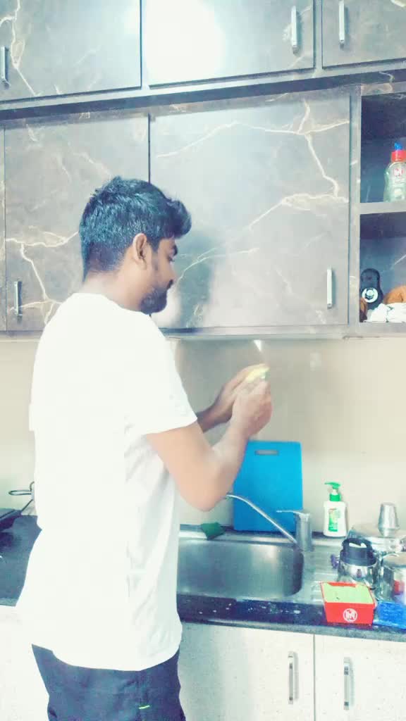 @Shanavwaas