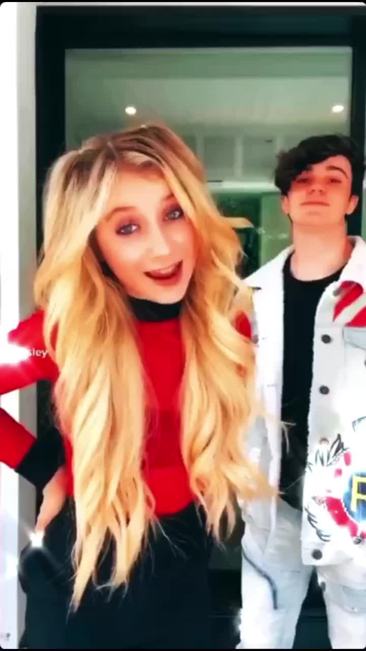 @Can elliana notice me x