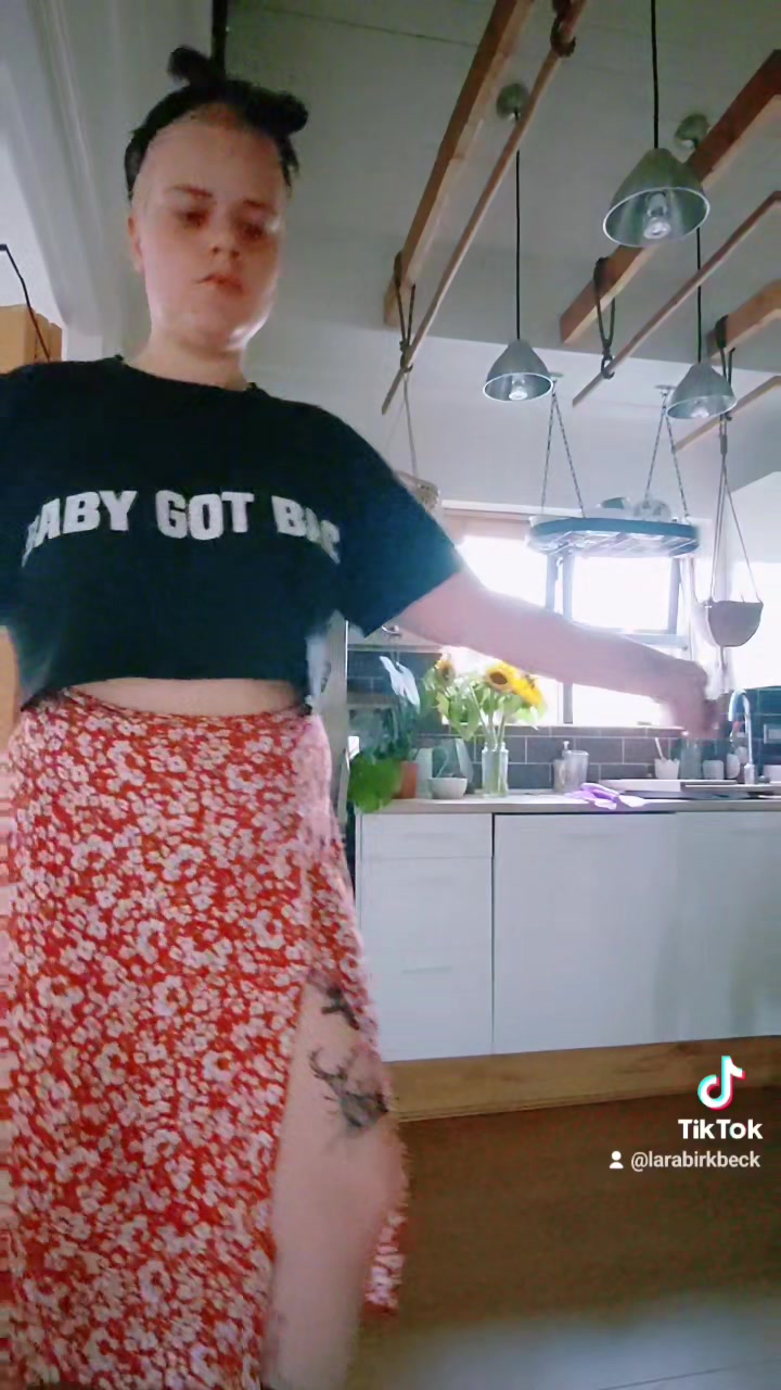 @larabirkbeck