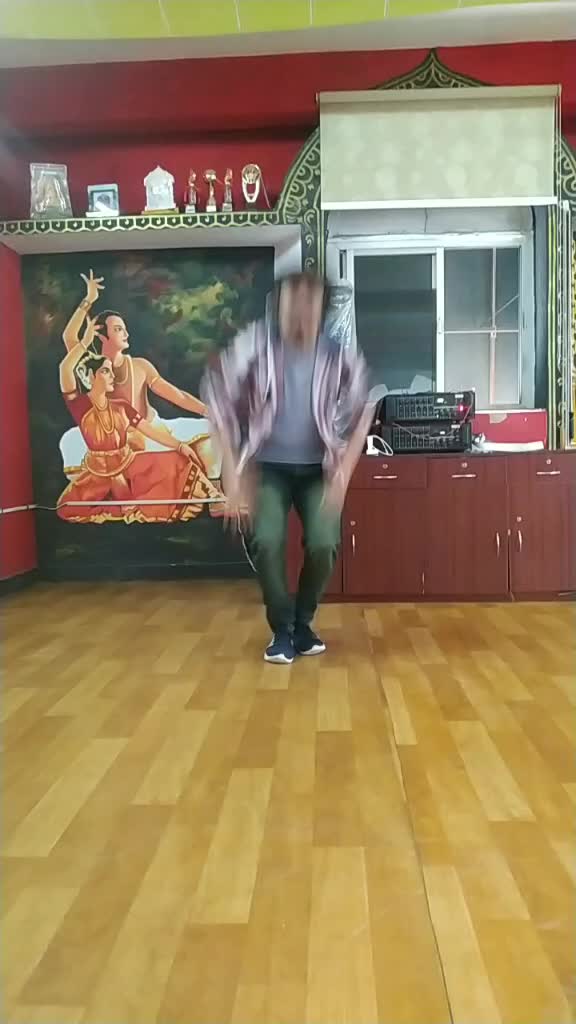 @👑UJ👑