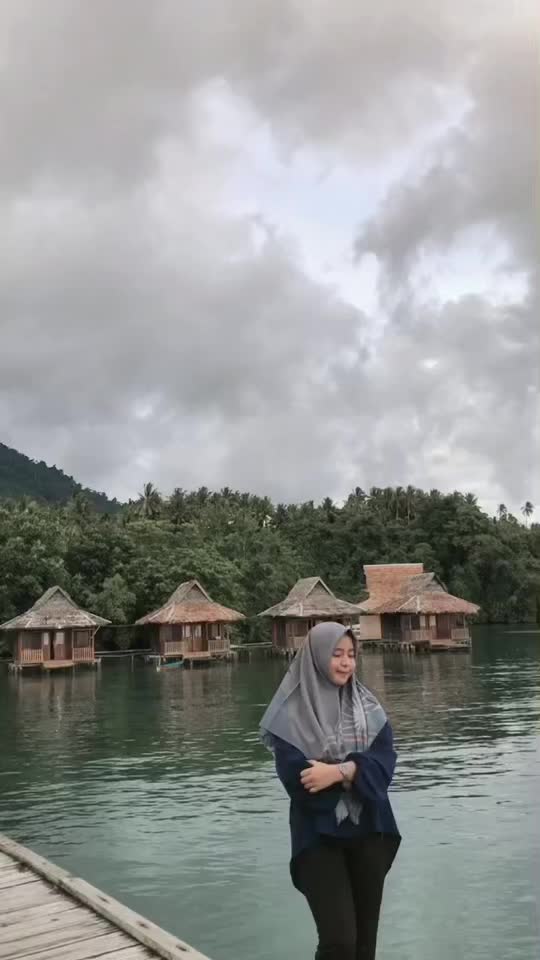 @Ana
