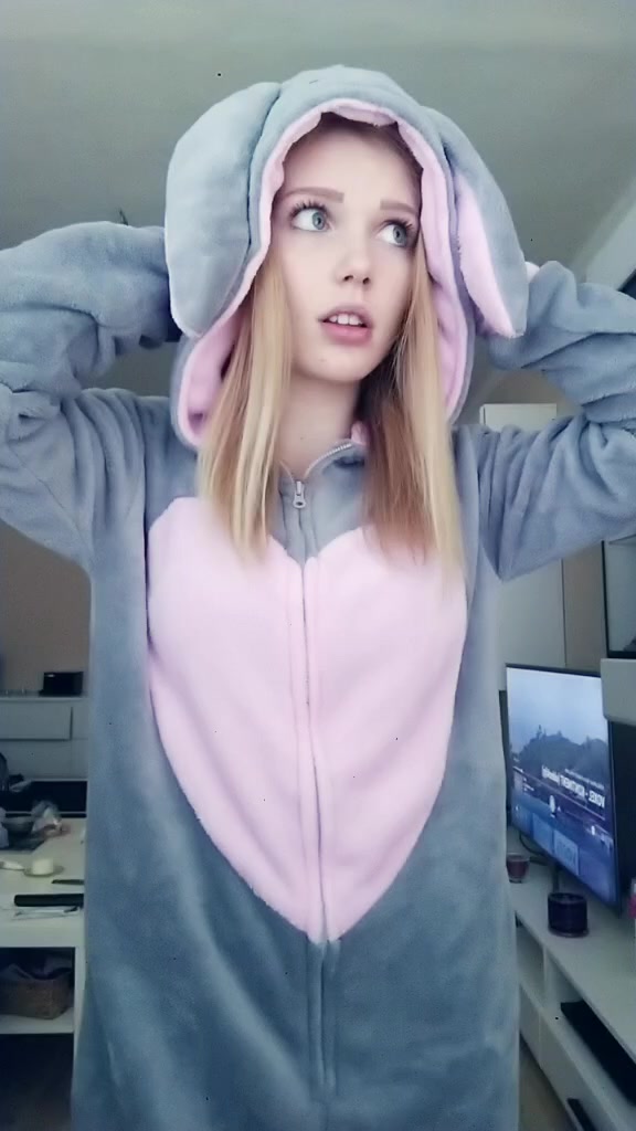 @Natálie Linhartová
