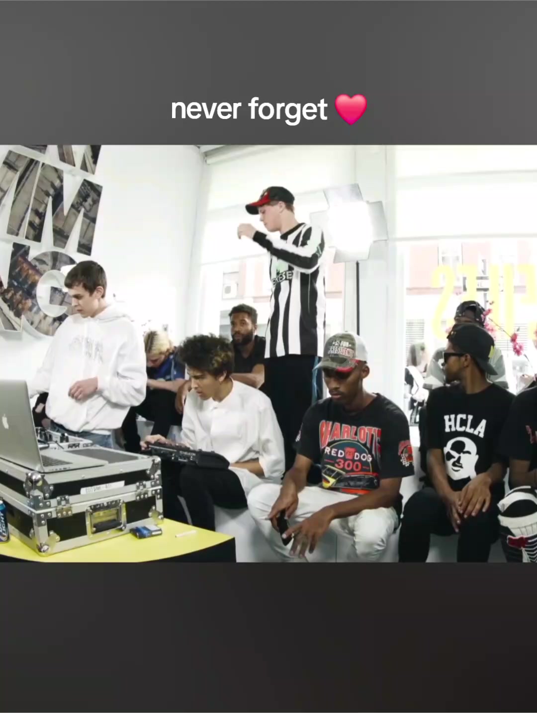@B&uacute;hodermia... 🥀