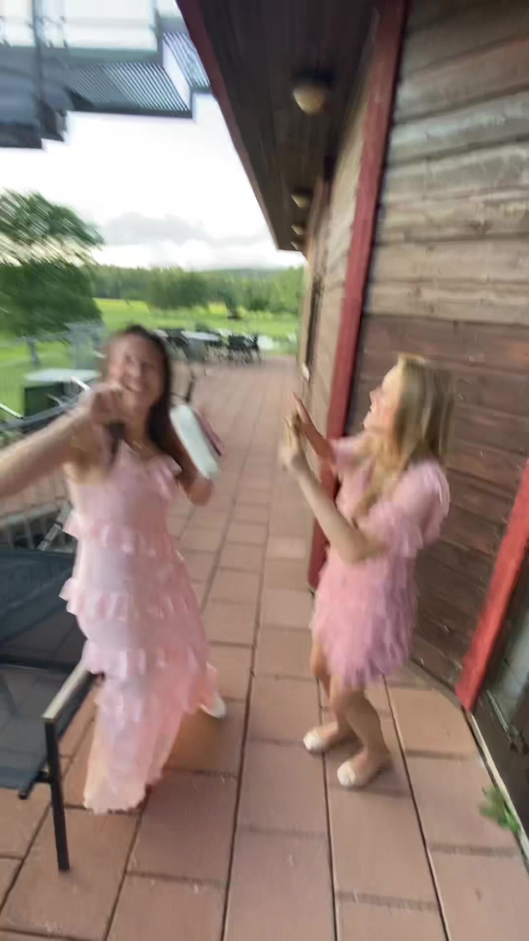 @ELLAAA