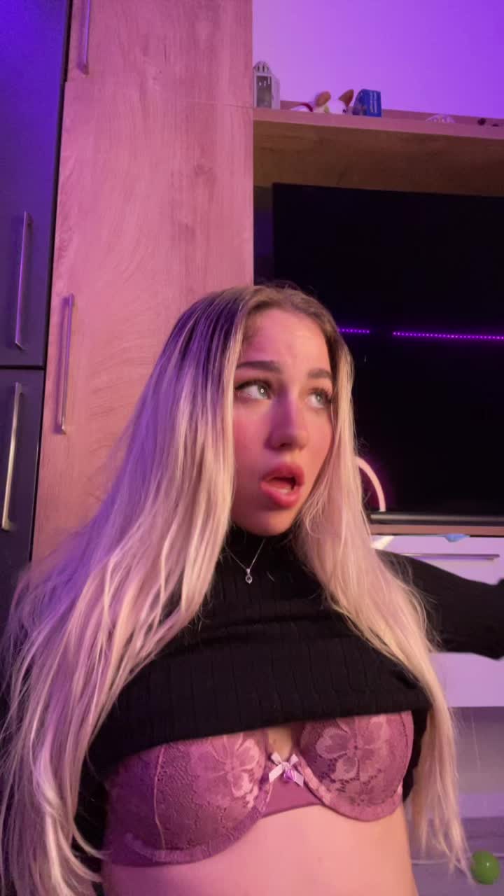 @nextdoorgirljulia