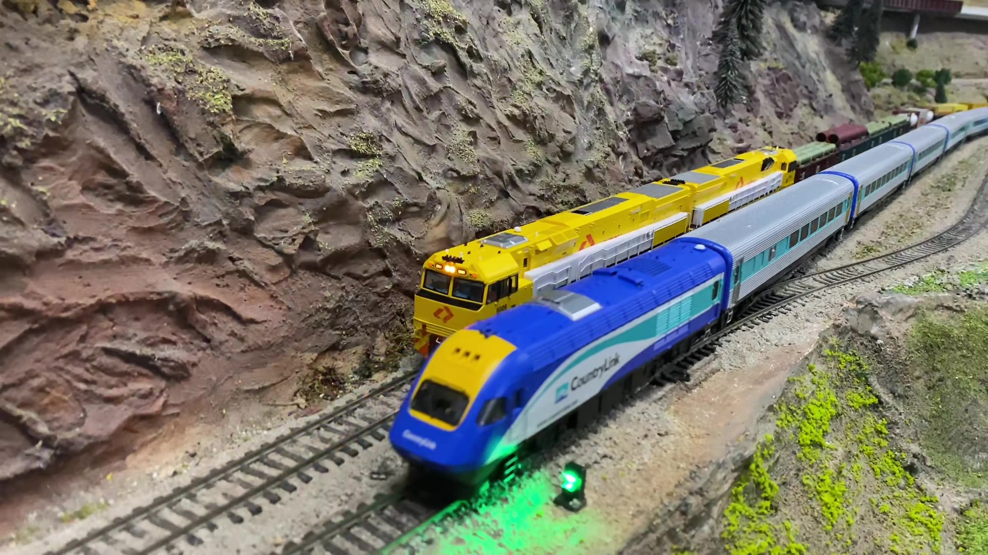 @Connor’s Trainz Vlogs