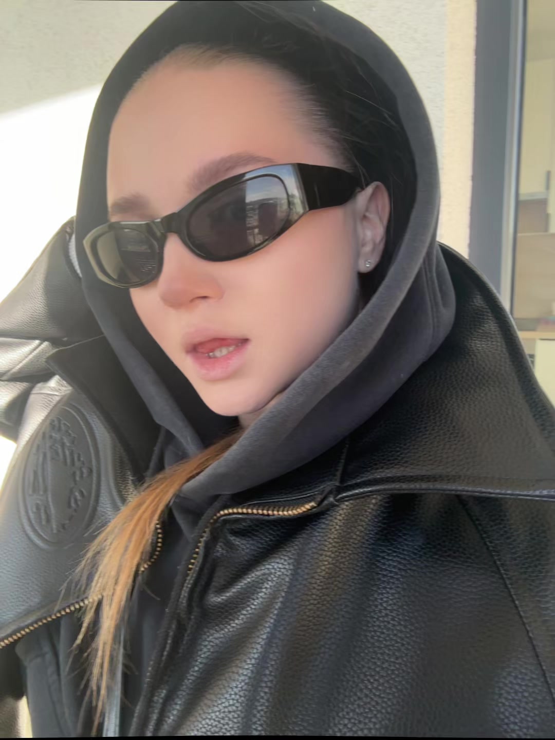 @lil1any