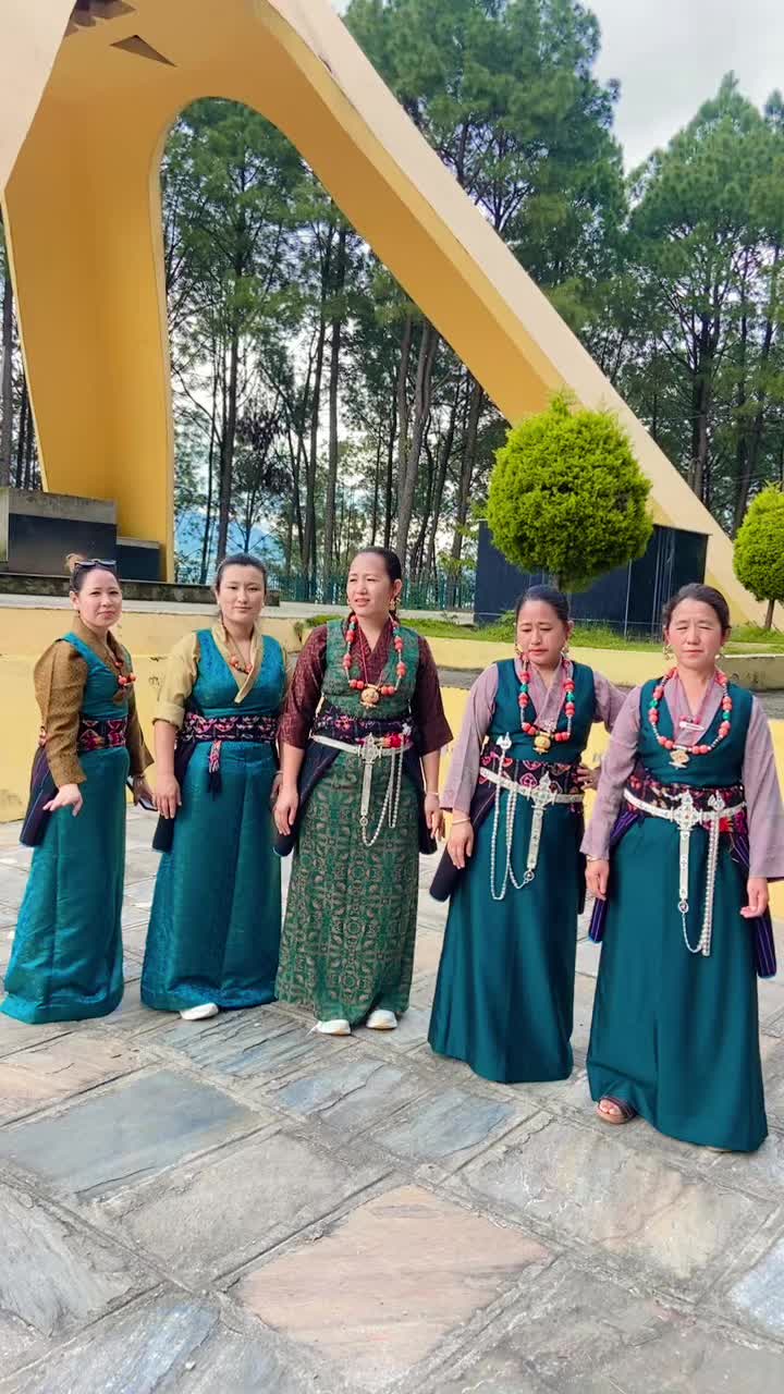 @पेमा छोमो थोक्र