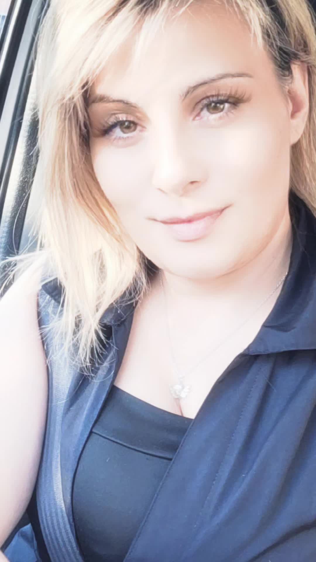 @biondastronzabastarda