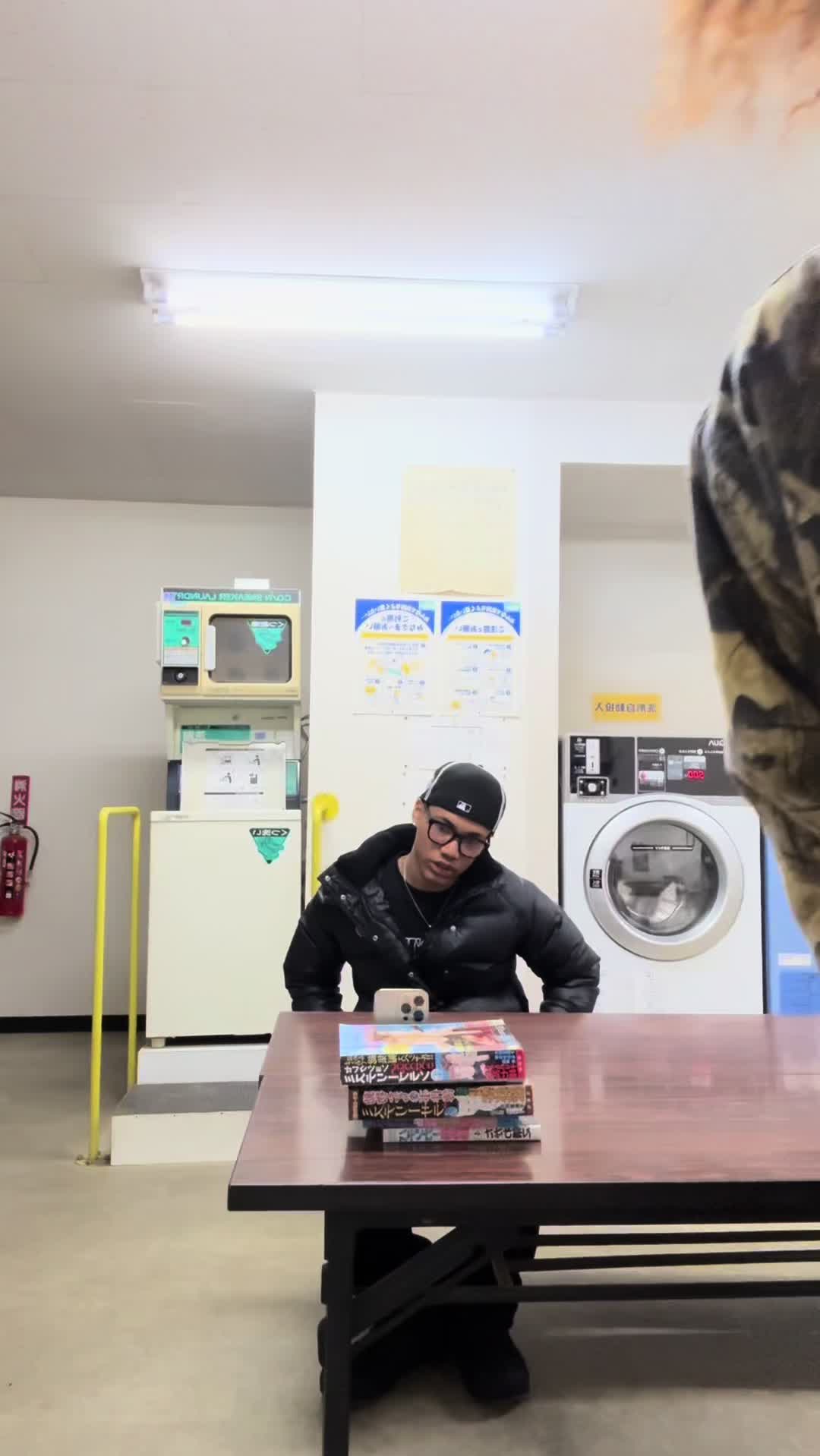 @T