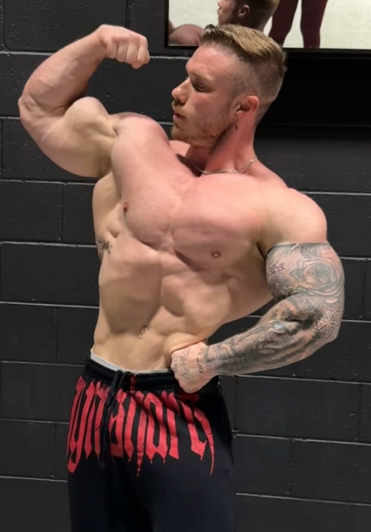 @dannygoldbody