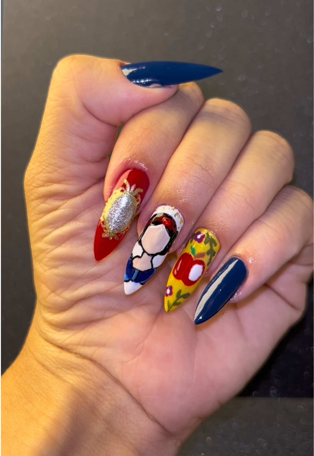 @Thaís Marinho | Unhas Naturais