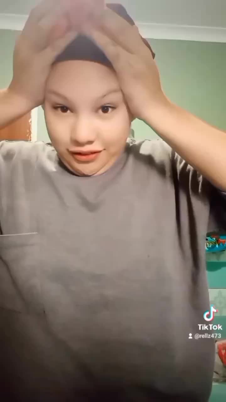 @rellie.officially_ 29
