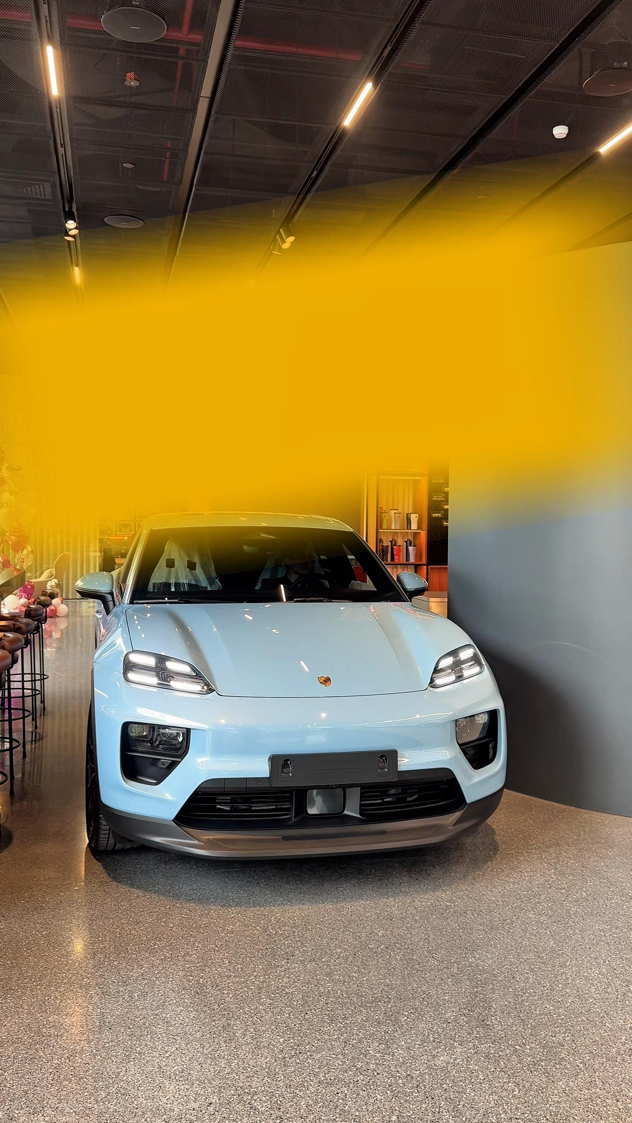 @M&Ecirc; PORSCHE