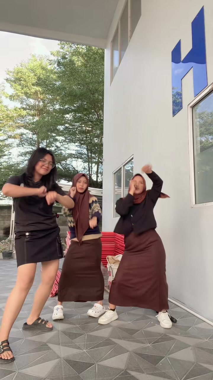 @nisottt.