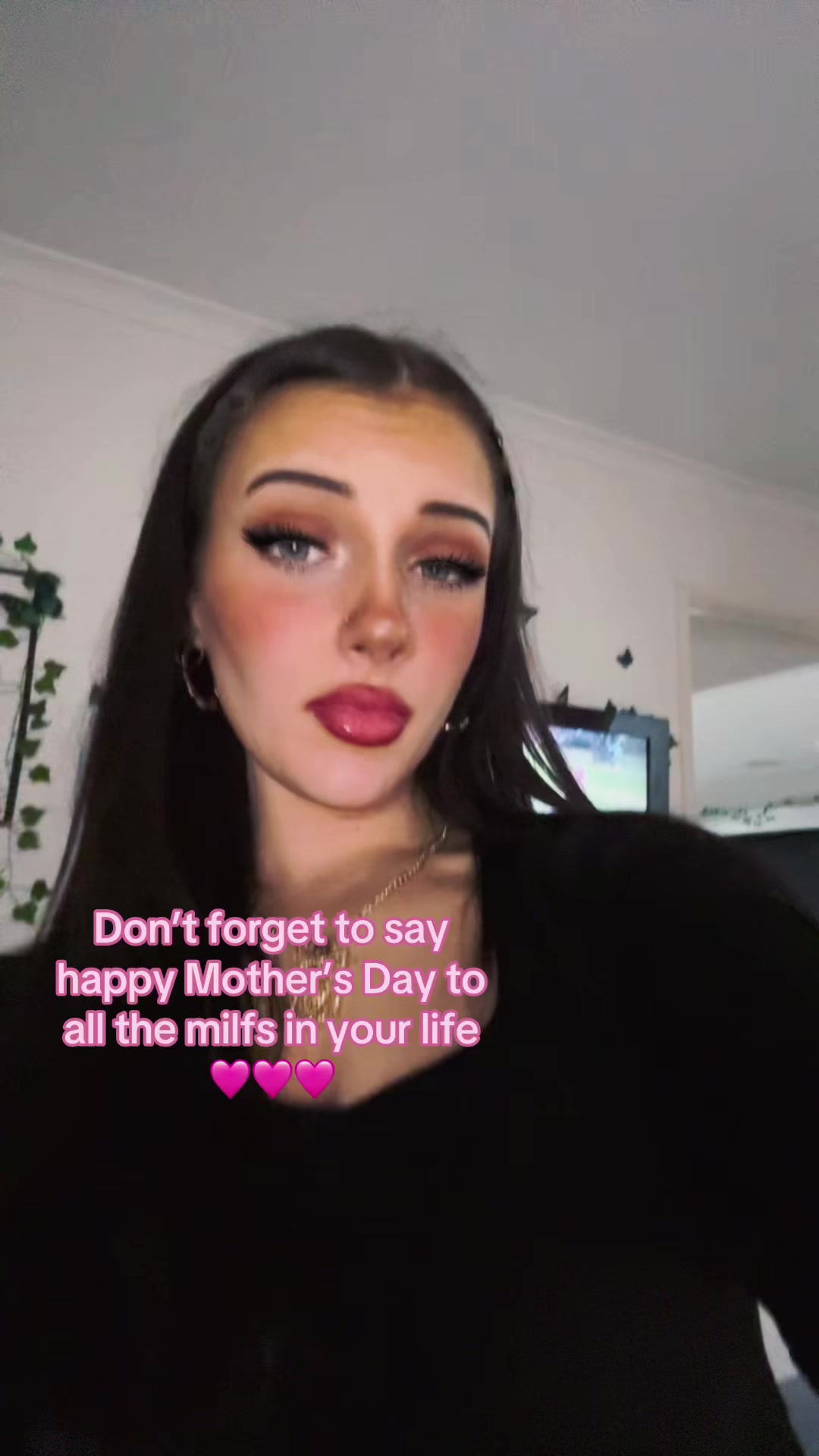 @teeyaharvey