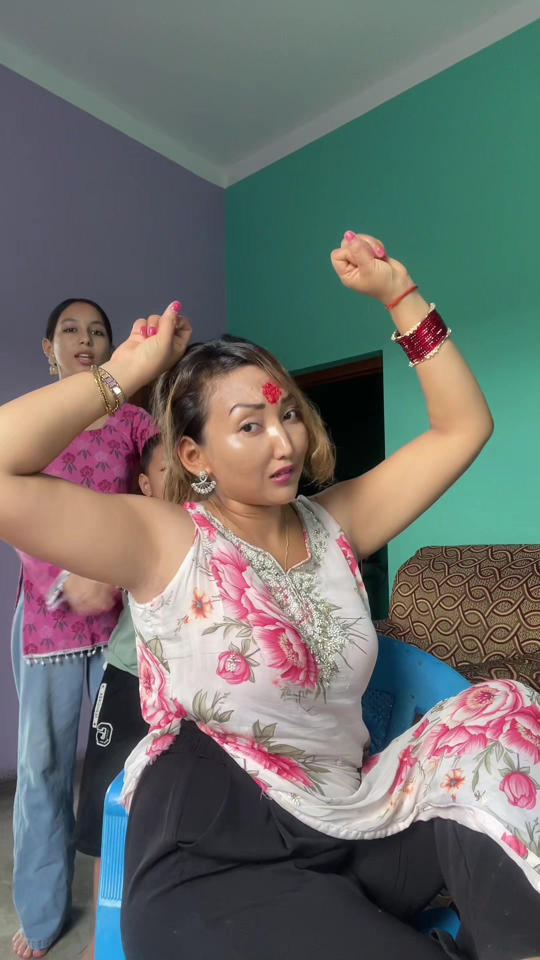 @Nisha thapa chhteri🧿