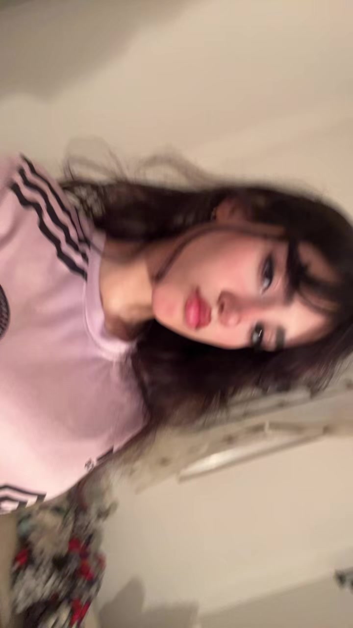 @B👩🏻🦱