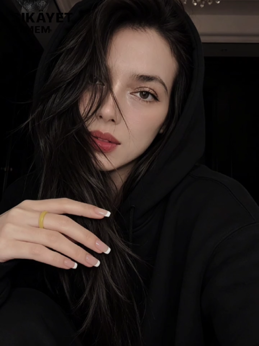 @Ebru Özdemir