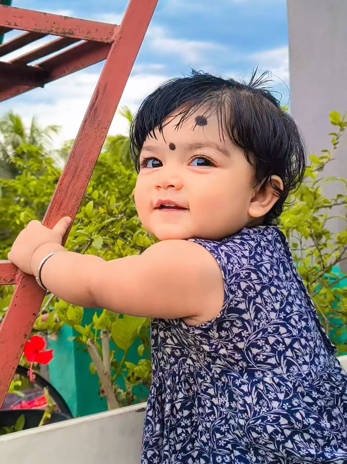@Dipshikhaaritry