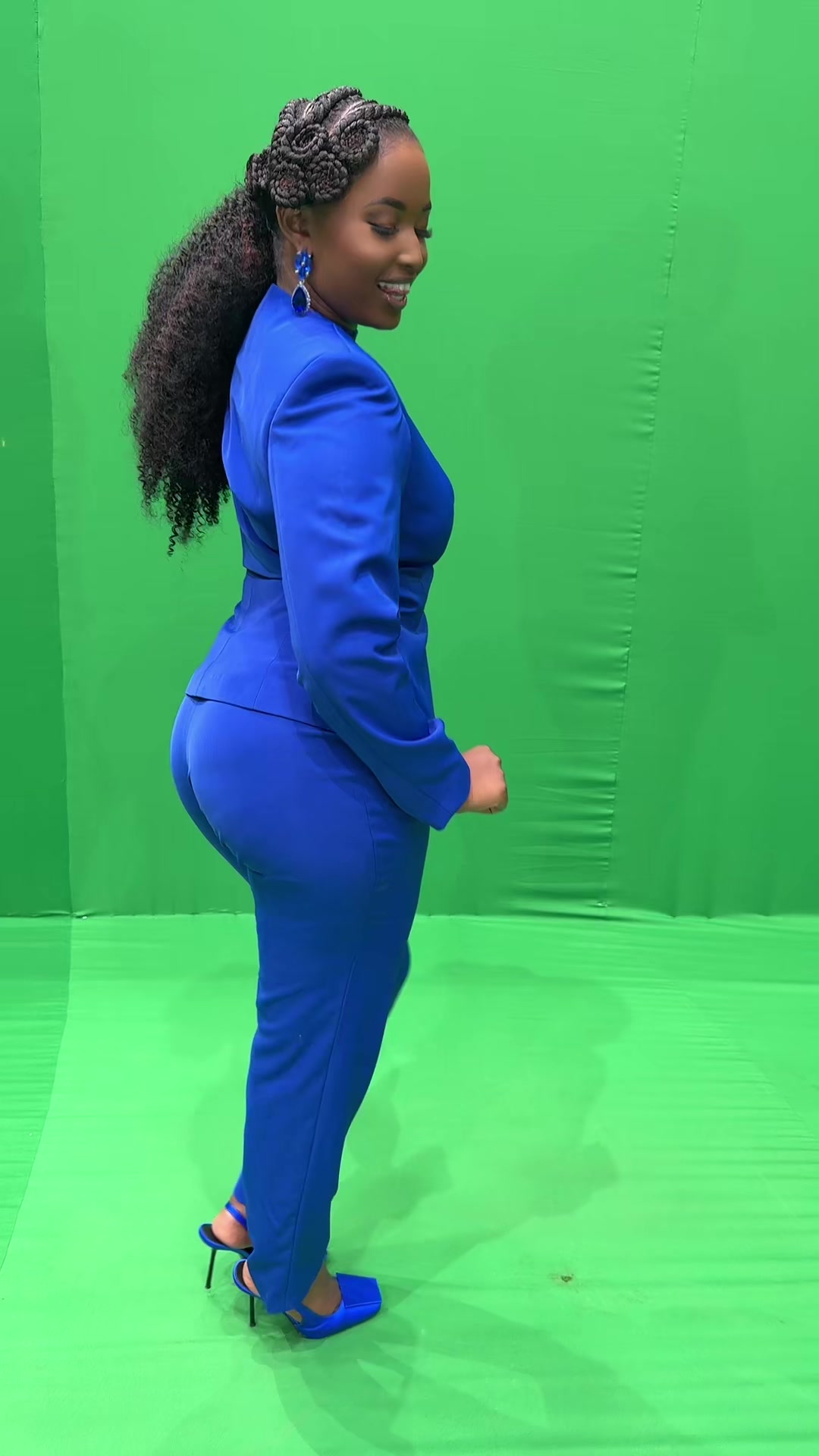 @Claudia Naisabwa😌