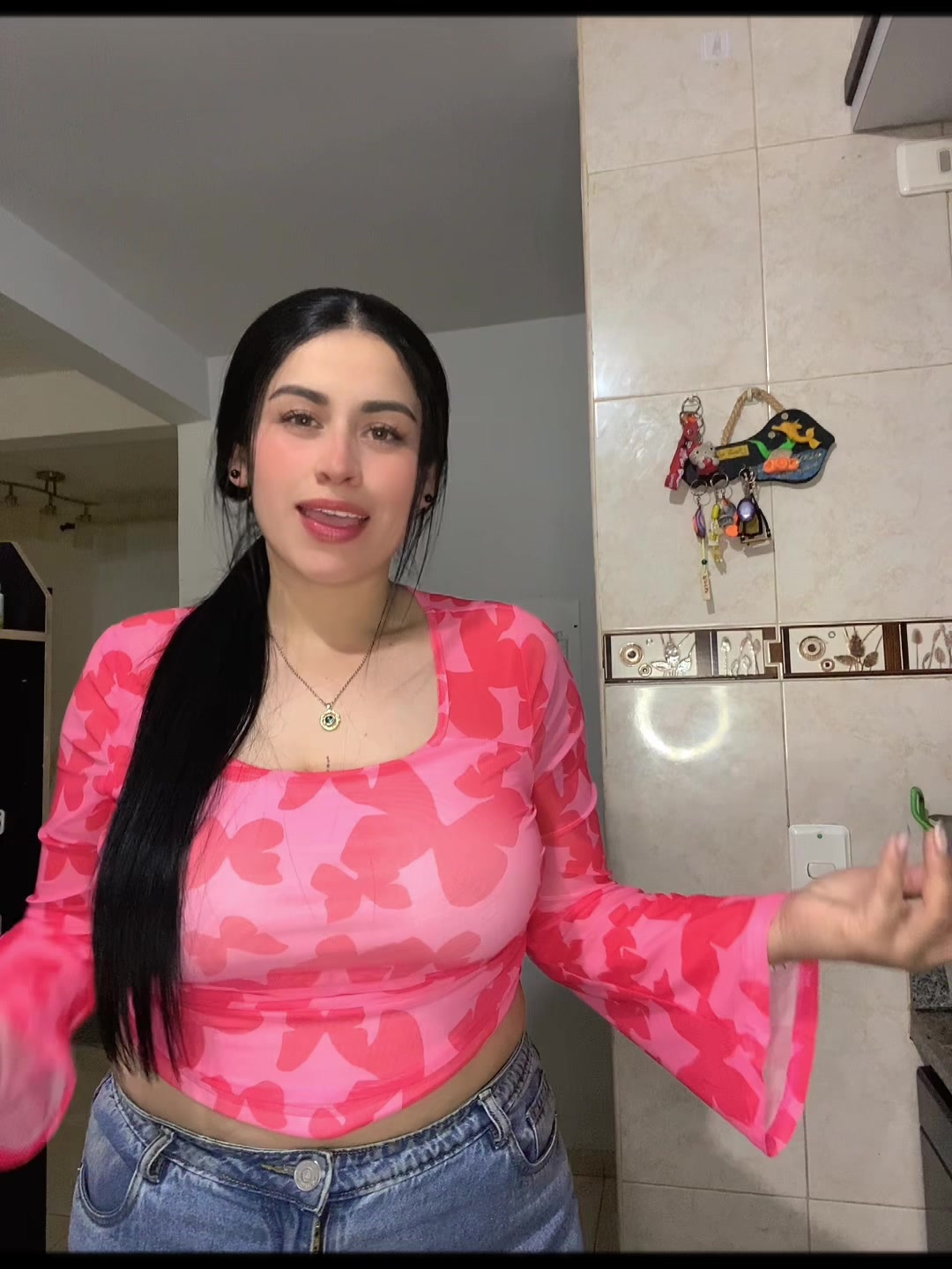 @Aleja🦦 Te Sigue