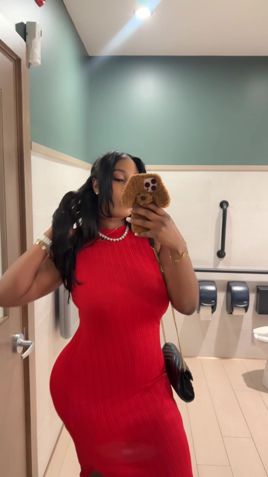 @Casebellaa