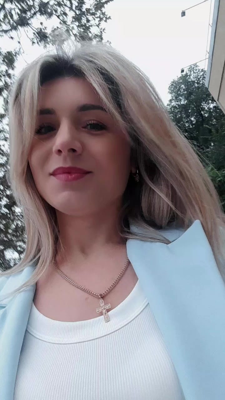 @Cris7