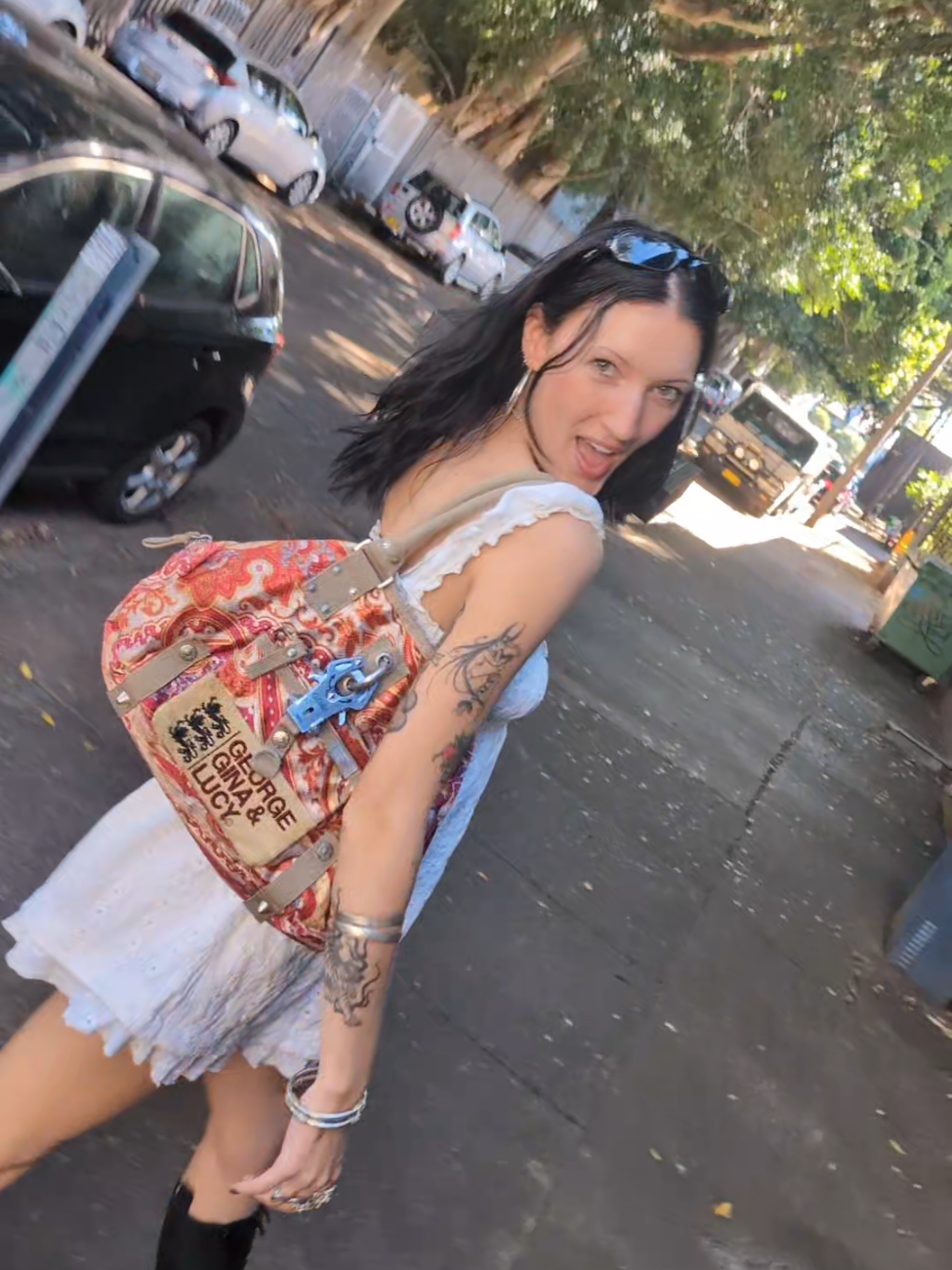 @𝖊𝖋𝖋𝖞