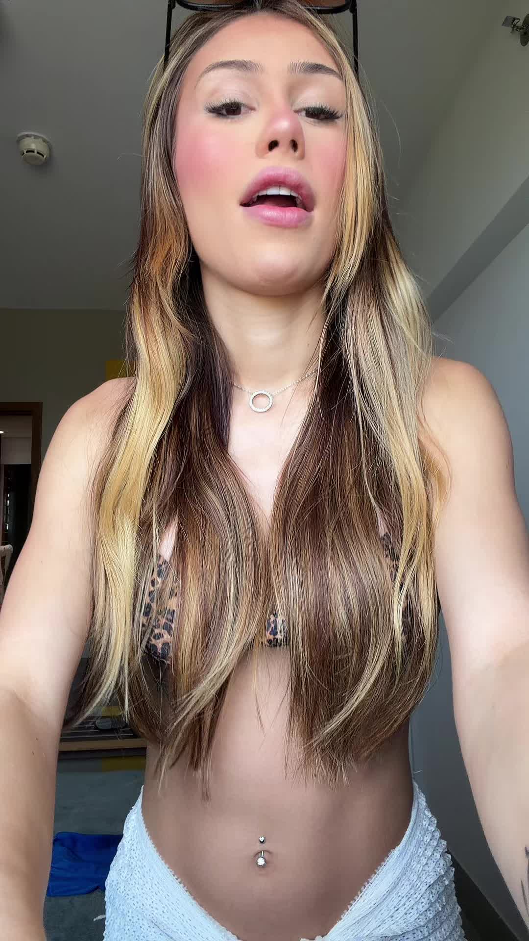 @manuellaollv