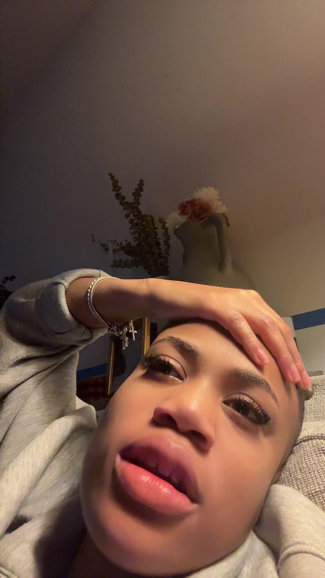 @itschristyestelle