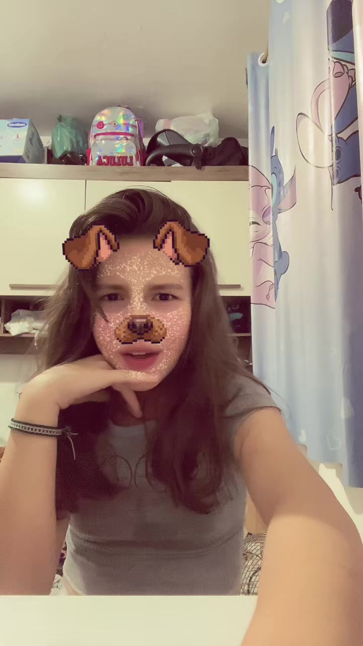 @Vitoria Santos