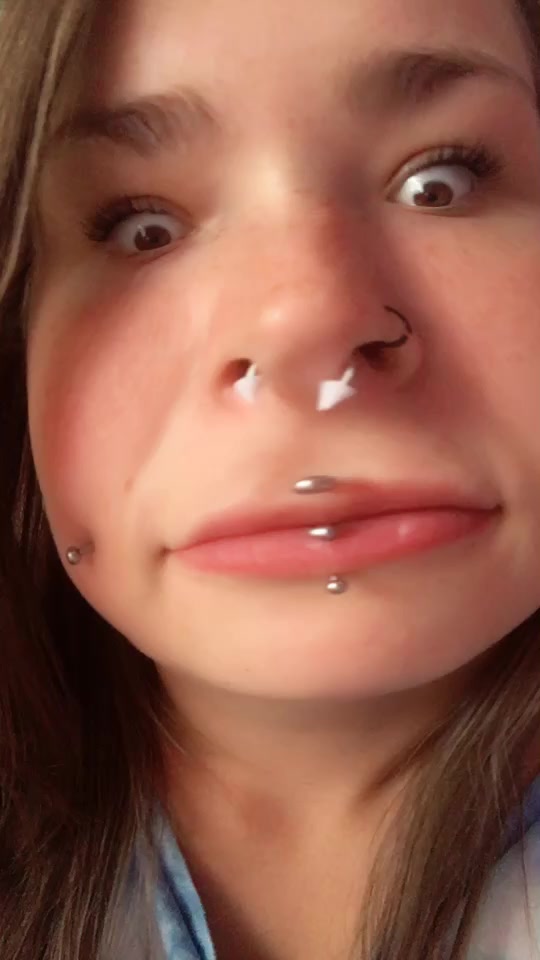 @🦄 Laura 🦄