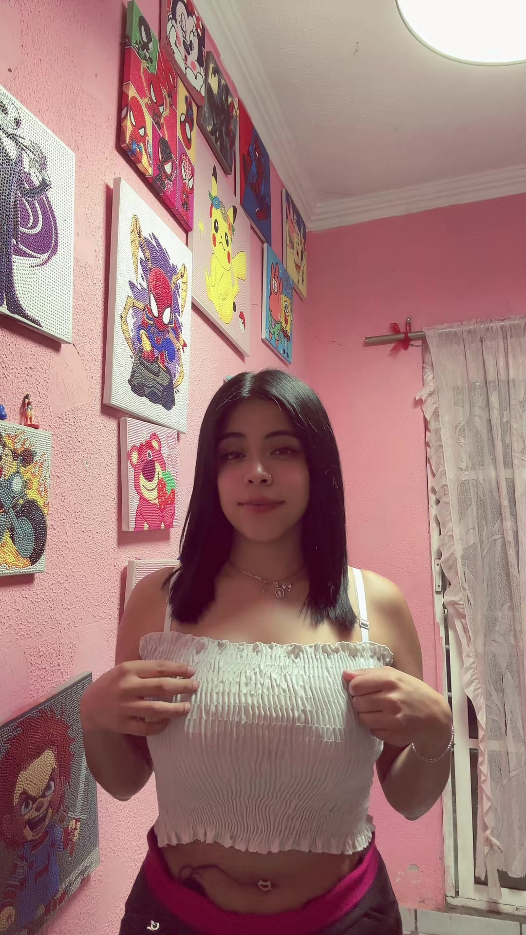 @👧🏽🫧✨