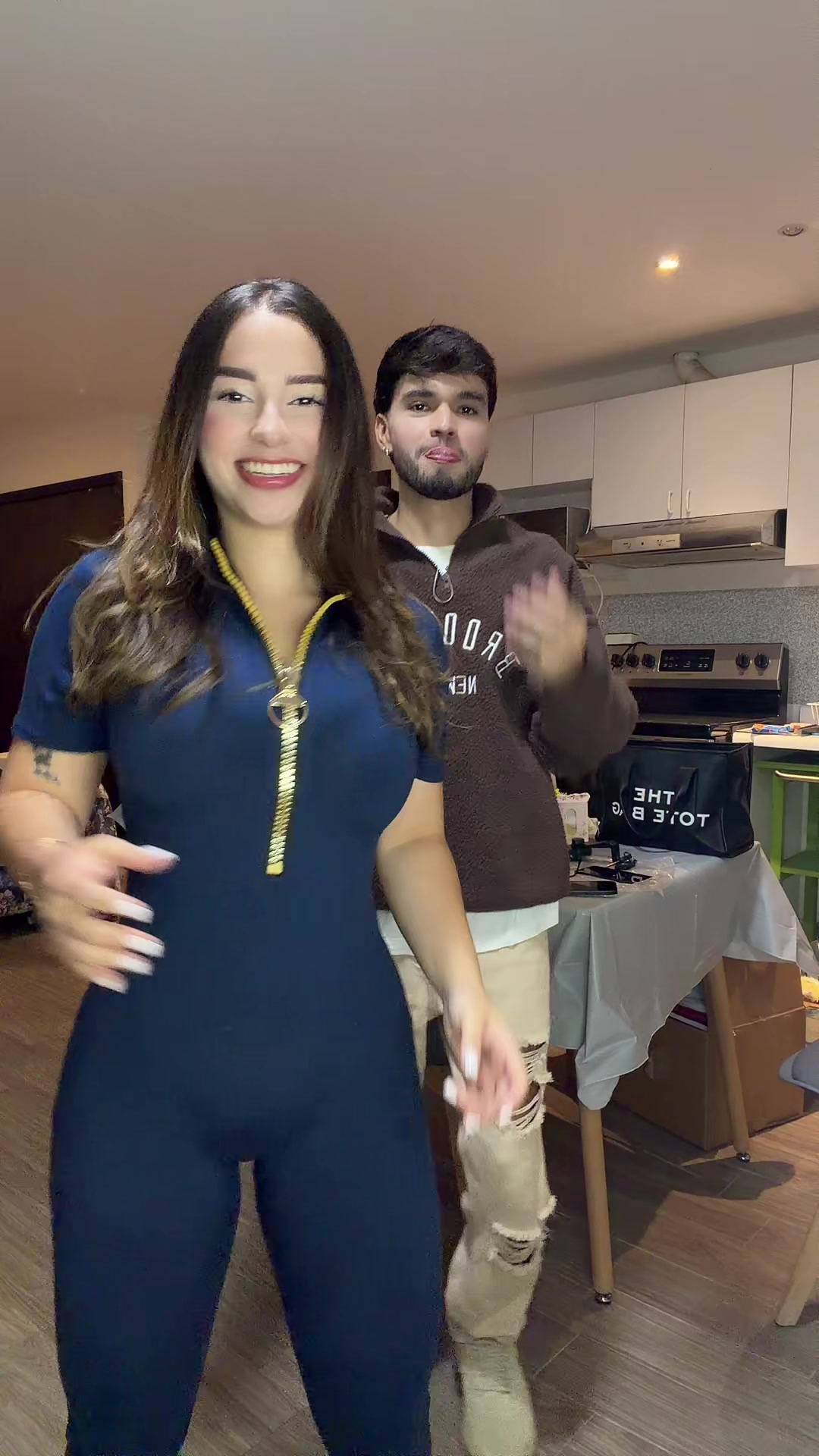 @𝒜𝑀𝐸𝐿𝐼𝒜 𝒜𝑅𝒞𝐻𝐼𝐿𝒜