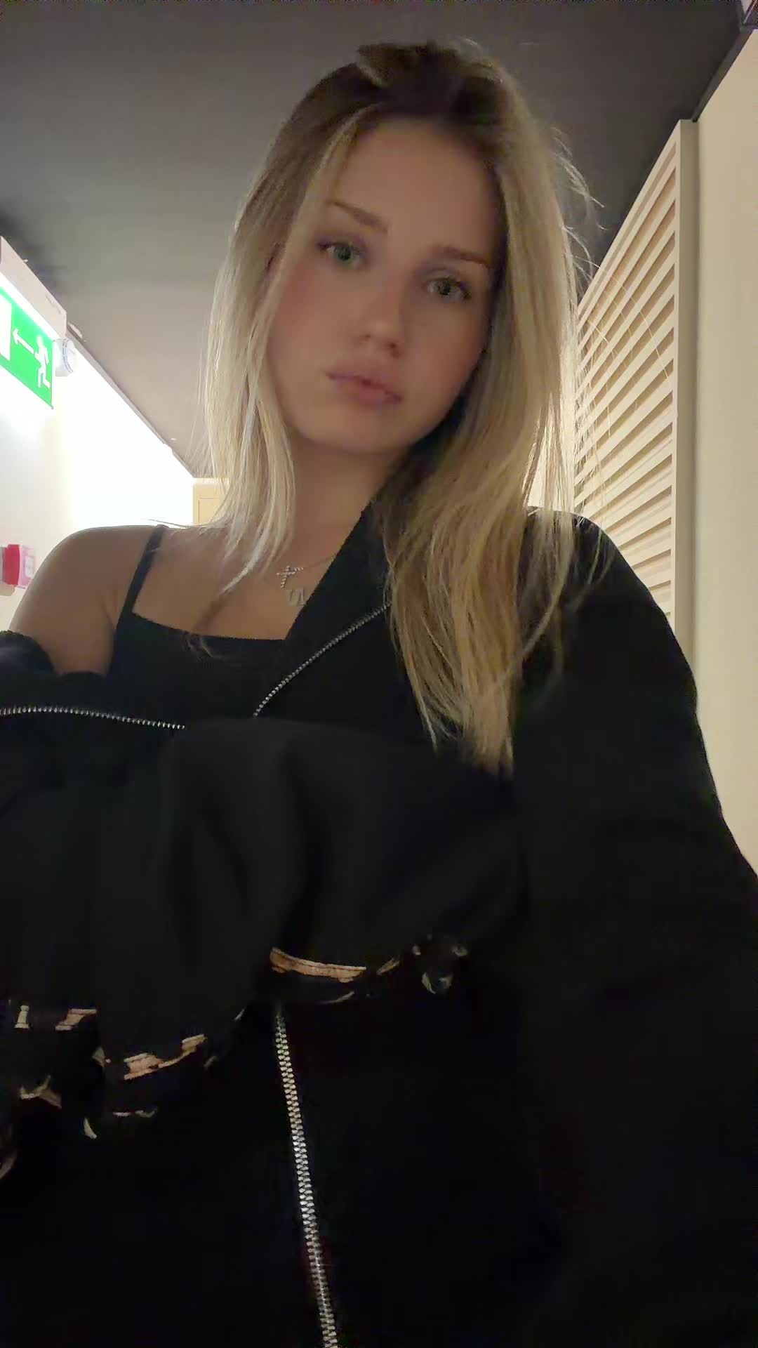 @ilovemyangelfriend
